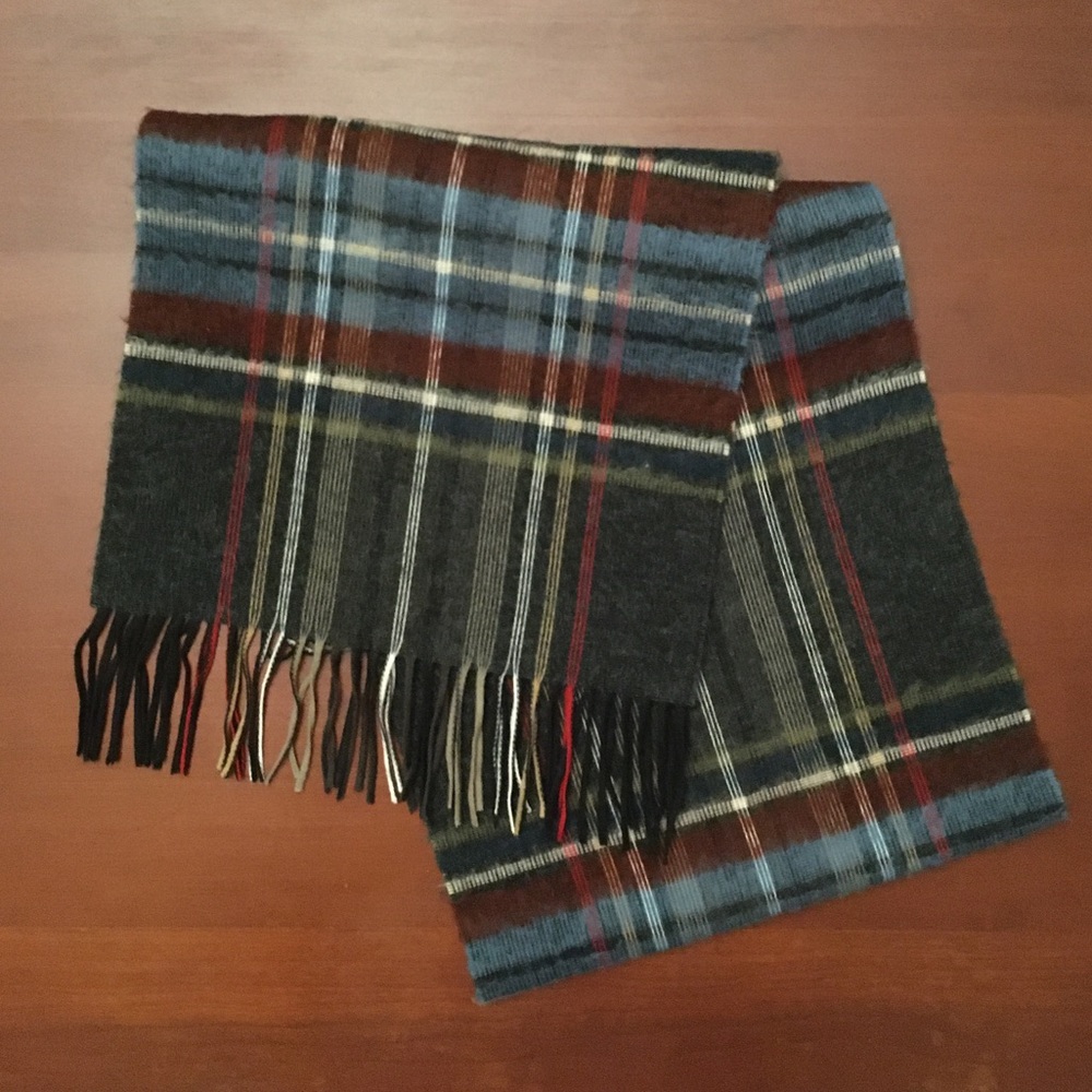 Men’s light winter scarf, brand new